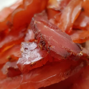 Das getrocknete Trutenfleisch ist durch die einzigartige Rezeptur ein Gaumenschmaus und das ohne Konservierungs- oder Zusatzstoffe.