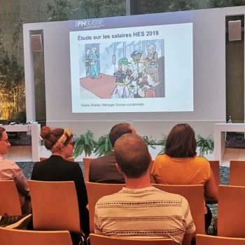 In Lausanne zeigte Nadia, Verantwortliche FH SUISSE, wie die FH-Löhne aussehen.
