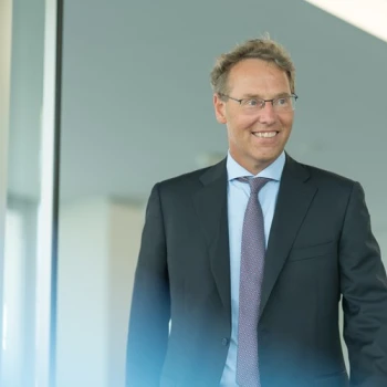 Taco de Vries, CEO Randstad Schweiz: «Unser Versprechen: Human Forward stellt bei der Job-Wahl immer den Menschen in den Mittelpunkt. Zum Beispiel dich.»
