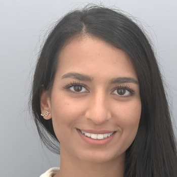 Afrash Malik (24), BSc in Pflege