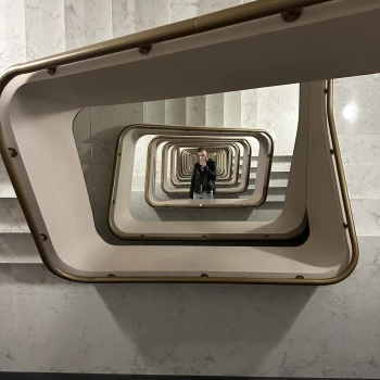 Leandro Erlich Ausstellung Infinite Staircase