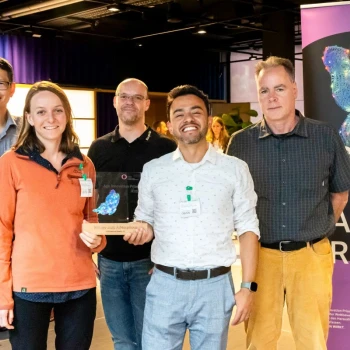 Projekt «AiMorphous» - von li. nach re: Dr. San Pun (AiMorphous), Melanie Flury (AiMorphous), Ivan Büchi (Margerite), Dr. Arturo Sánchez-López (AiMorphous), Daniel Shoukier (AiMorphous)