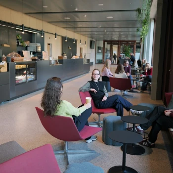 Das Bistro an der HSLU lädt zum Verweilen ein