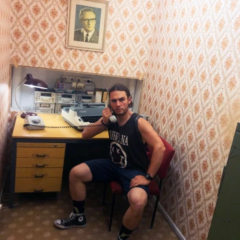 Silvan: Die Sommerferien haben mich unter anderem nach Berlin gezogen, wo ich das DDR-Museum besucht habe. Als Kommunikationsstudent ist es wichtig, dass man auch in den Ferien nicht aufhört zu kommunizieren. :-)))
