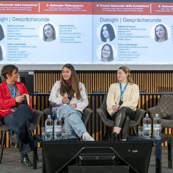 Natascha Fioretti (Moderatorin), Sofia Lustenberger (Lernende Medizinische Praxisassistentin EFZ, Spital Lugano), Hannah Davies  (Polymechanikerin EFZ Abschluss 2023, GF Machining Solutions)