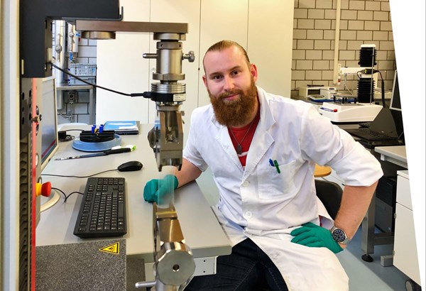 Herstellung und Optimierung von Folien und Lebensmittelcoatings auf Basis von Chitosan Herstellung und Optimierung von Folien und Lebensmittelcoatings auf Basis von Chitosan