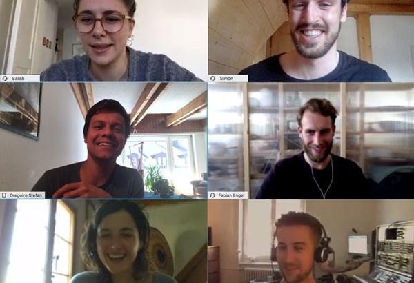 Skypen in Unterhosen Skypen in Unterhosen