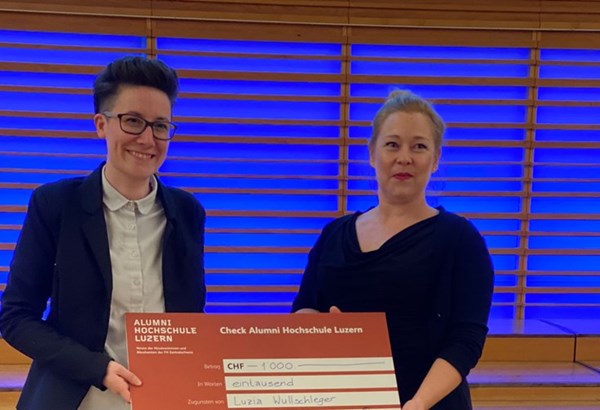 Gewinn des Alumni Bachelorpreises der Hochschule Luzern – Wirtschaft Gewinn des Alumni Bachelorpreises der Hochschule Luzern – Wirtschaft