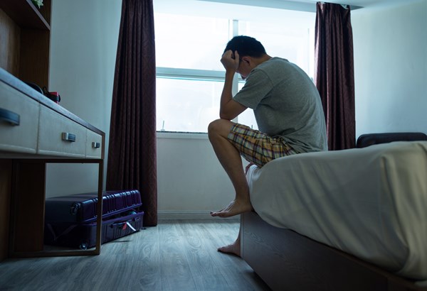 Burnout-Syndrom: Symptome erkennen & behandeln Burnout-Syndrom: Symptome erkennen & behandeln