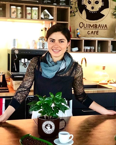 Maite im Quimbaya Café