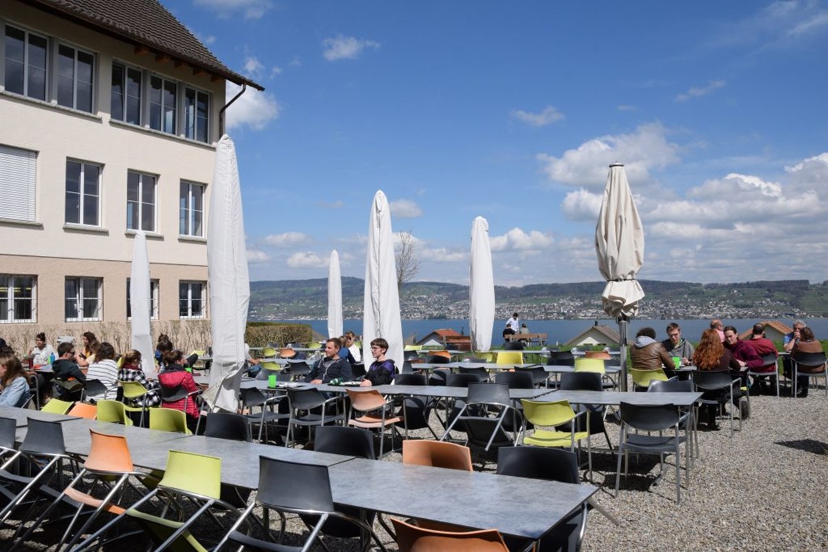Das Auge isst mit: Die Aussicht vom Campus Grüental. Bildurheber: Silvan Baumann