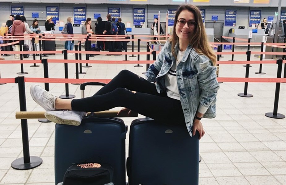 Julia auf ihrer Heimreise.