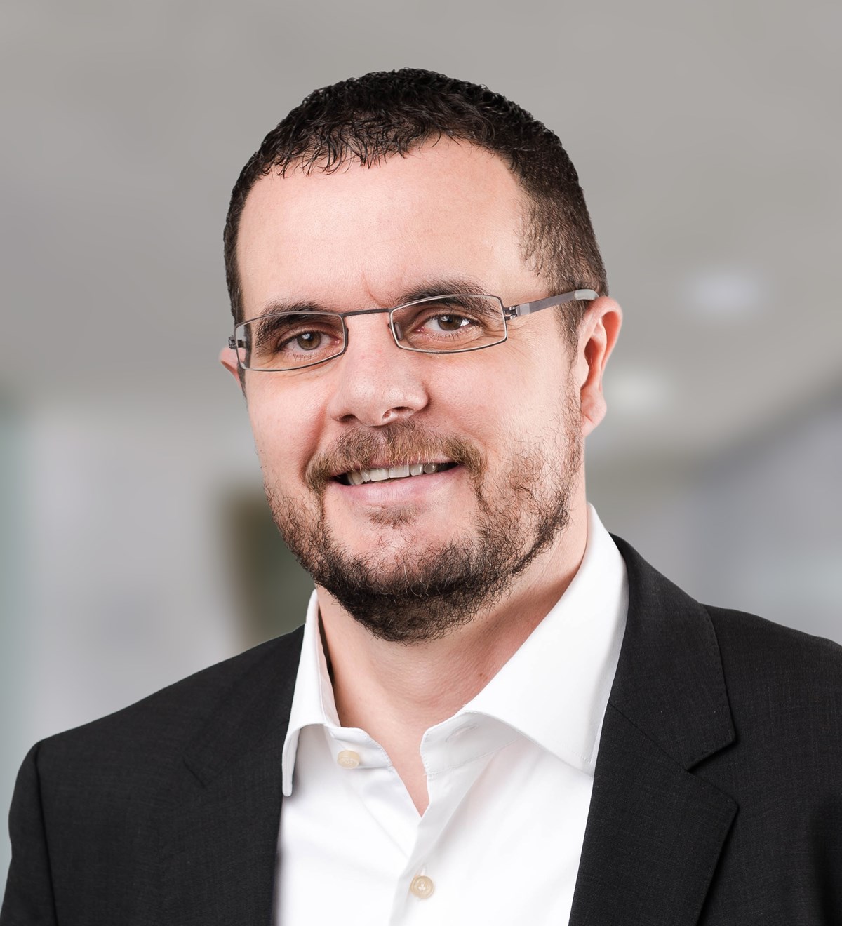 Er misst den  «Groove» einer Firma 