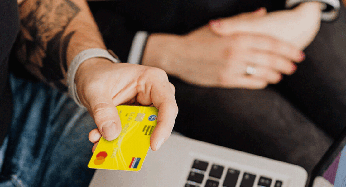 Die gelbe Mastercard® gibts für Mitglieder kostenlos Die gelbe Mastercard® gibts für Mitglieder kostenlos