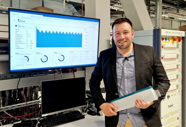 eMobility+: Innovative Softwarelösungen für die E-Mobilität der Zukunft eMobility+: Innovative Softwarelösungen für die E-Mobilität der Zukunft