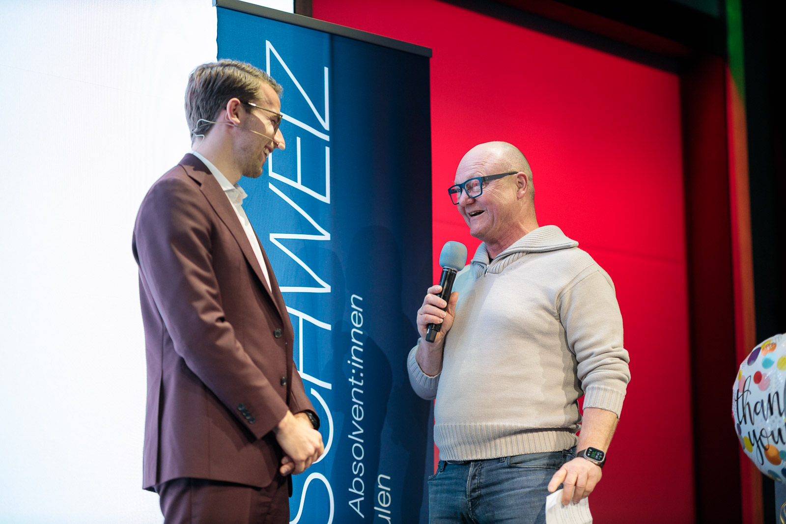 Verabschiedung Andri Silberschmidt durch Georges Ulrich, Präsident alumni HWZ