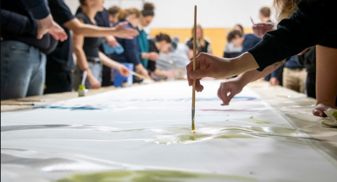 FHGR - Ein 10 Meter langes Bild entsteht FHGR - Ein 10 Meter langes Bild entsteht