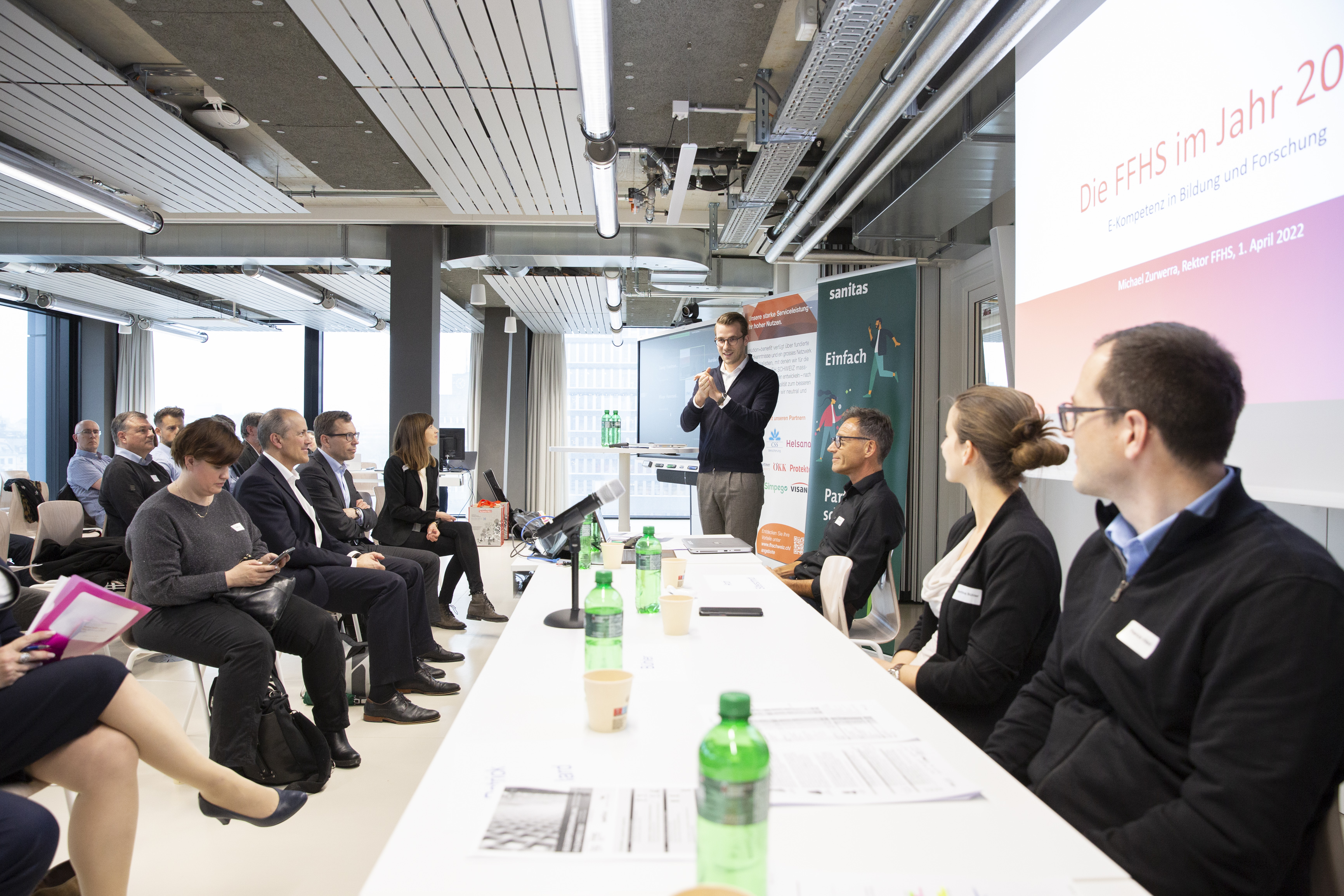 Präsident Andri Silberschmidt begrüsst die Delegierten, Foto: Linda Pollari