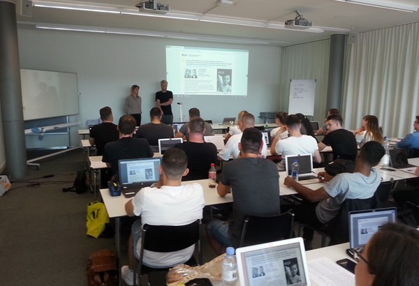 Ein Pionierlehrgang macht aus Studierenden Startup-Consultants Ein Pionierlehrgang macht aus Studierenden Startup-Consultants