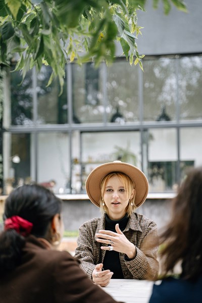 Verbündete helfen auf dem Karriereweg