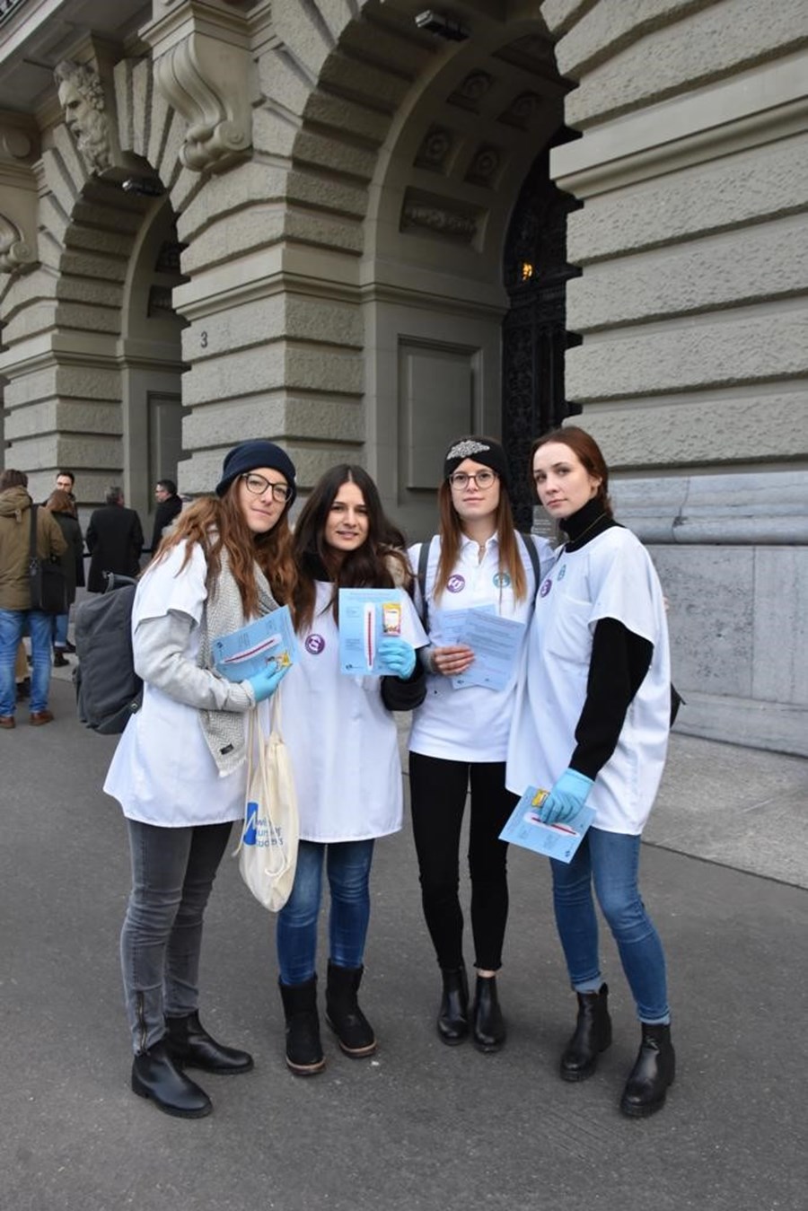 Im Herbst 2021 setzten sich meine Kolleginnen vom Studiengang „Bachelor Pflege für diplomierte Pflegende“ und ich uns für die Pflegeinitiative vor dem Bundeshaus ein. Mit Erfolg!