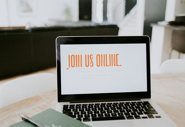 HEUTE: Kostenlose Online-KI-Webinare als Weltrekordversuch HEUTE: Kostenlose Online-KI-Webinare als Weltrekordversuch