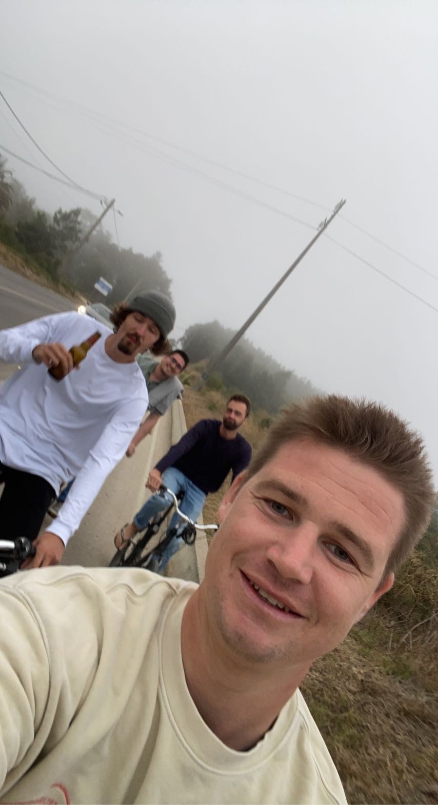 Benny:  Auf dem Fahrrad in Ericeira, Portugal