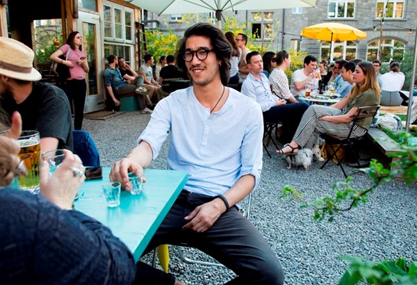 Wo sich Siri und Alexa gute Nacht sagen  Wo sich Siri und Alexa gute Nacht sagen