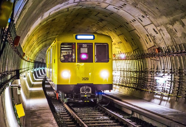 Vorhersagesystem für zukünftige Arbeitswelt Vorhersagesystem für zukünftige Arbeitswelt