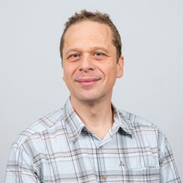 DOMINIK KUHN