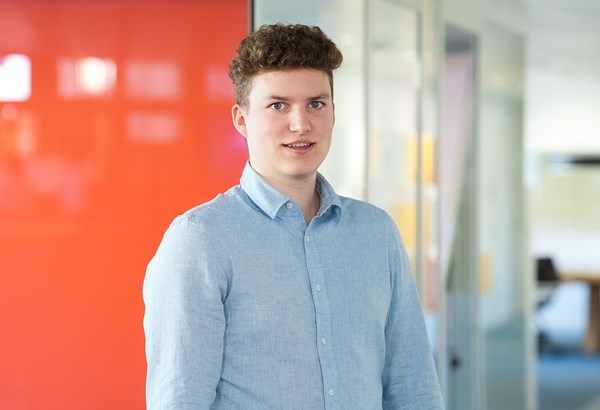 «Mich motiviert die Arbeit mit Menschen & für Menschen» «Mich motiviert die Arbeit mit Menschen & für Menschen»