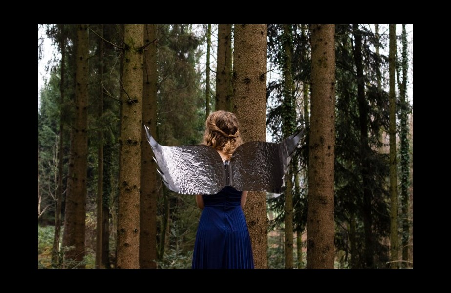 Die Engelsflügel aus Blech.