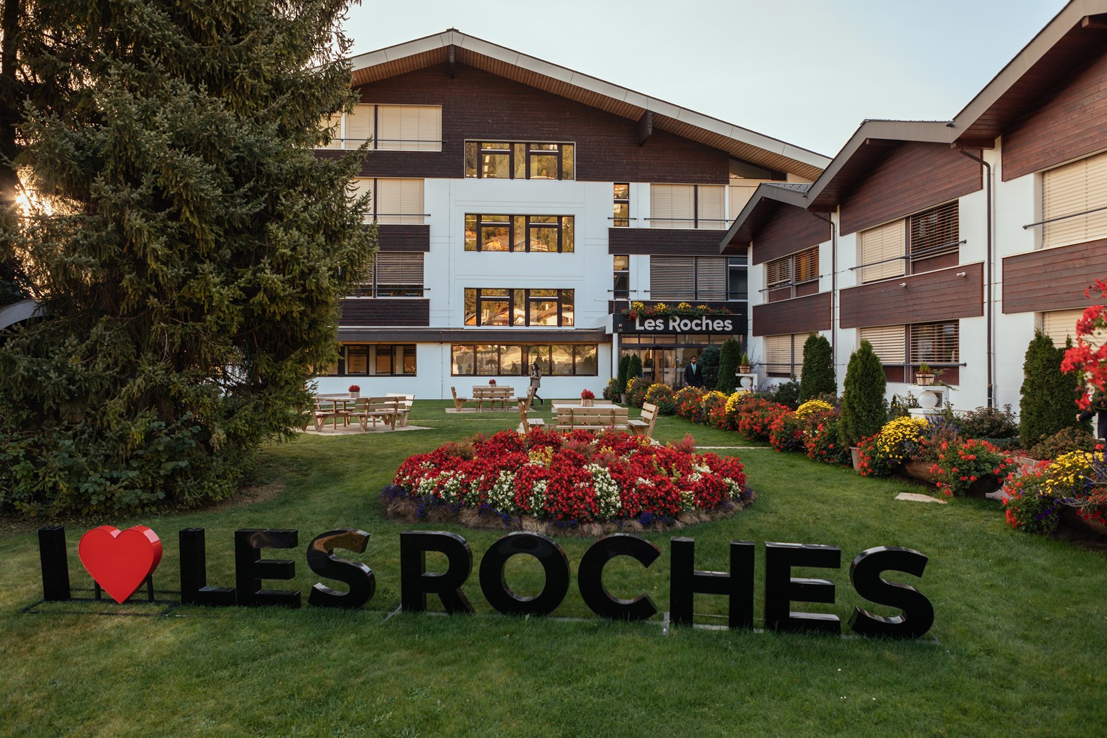Les Roches Global Hospitality Management Education, Crans-Montana