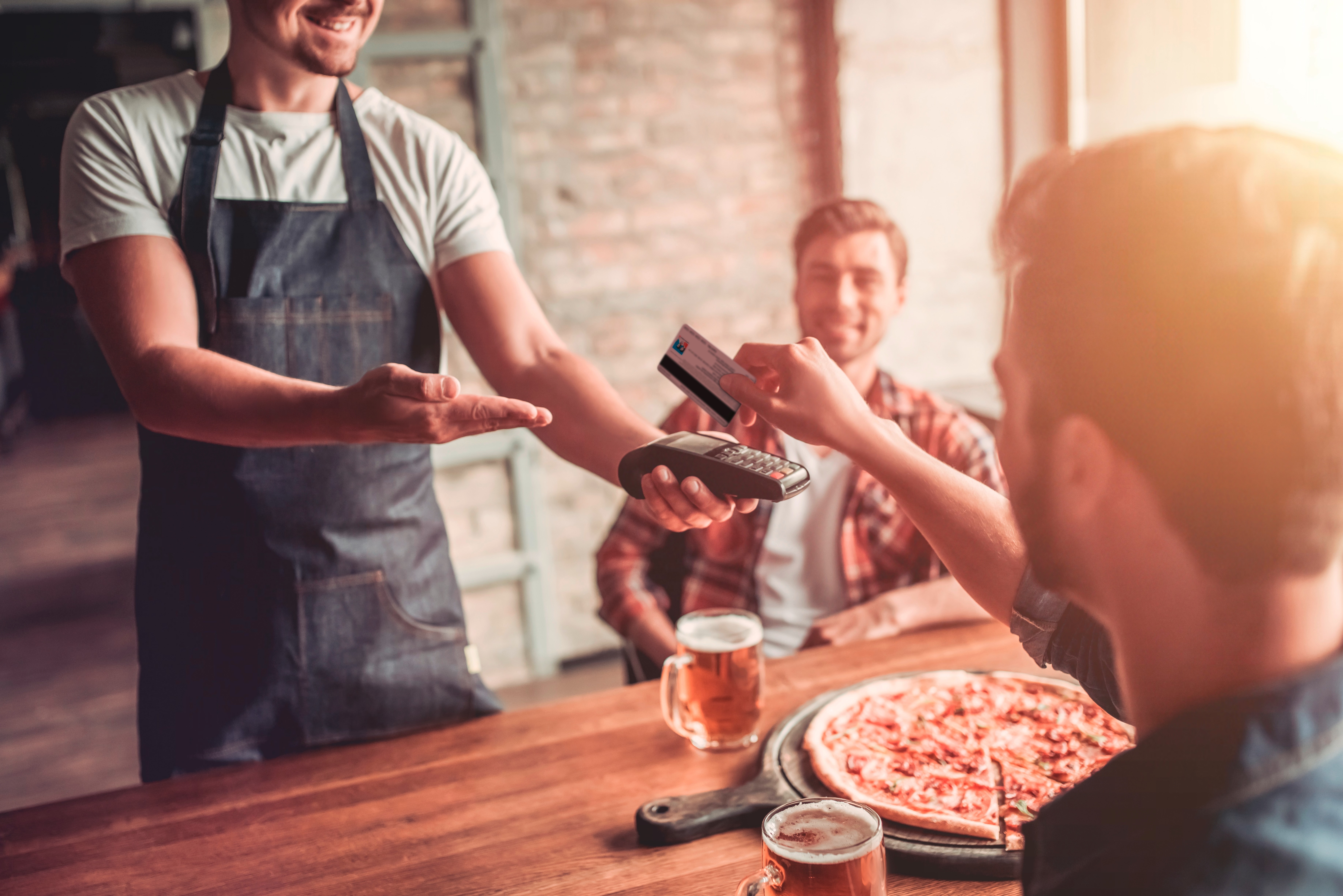 Einfach bezahlen mit der Lunch Check (Geschenk)Karte