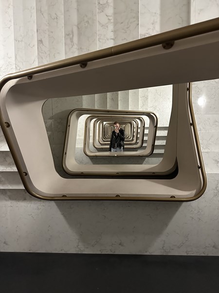 Leandro Erlich Ausstellung Infinite Staircase