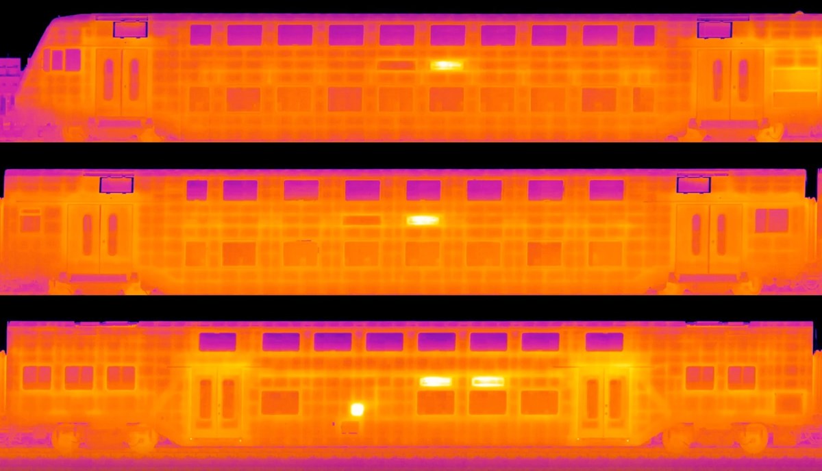 Wärmebilder von SBB-Doppelstockwagons.
