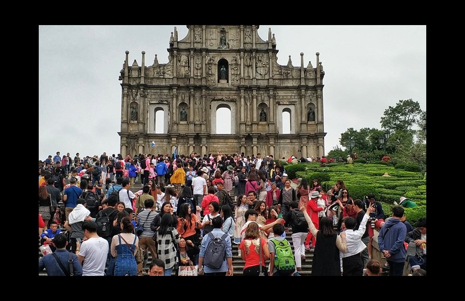 Hong Kong: Von invasiven Mitbewohnern und künstlicher Intelligenz