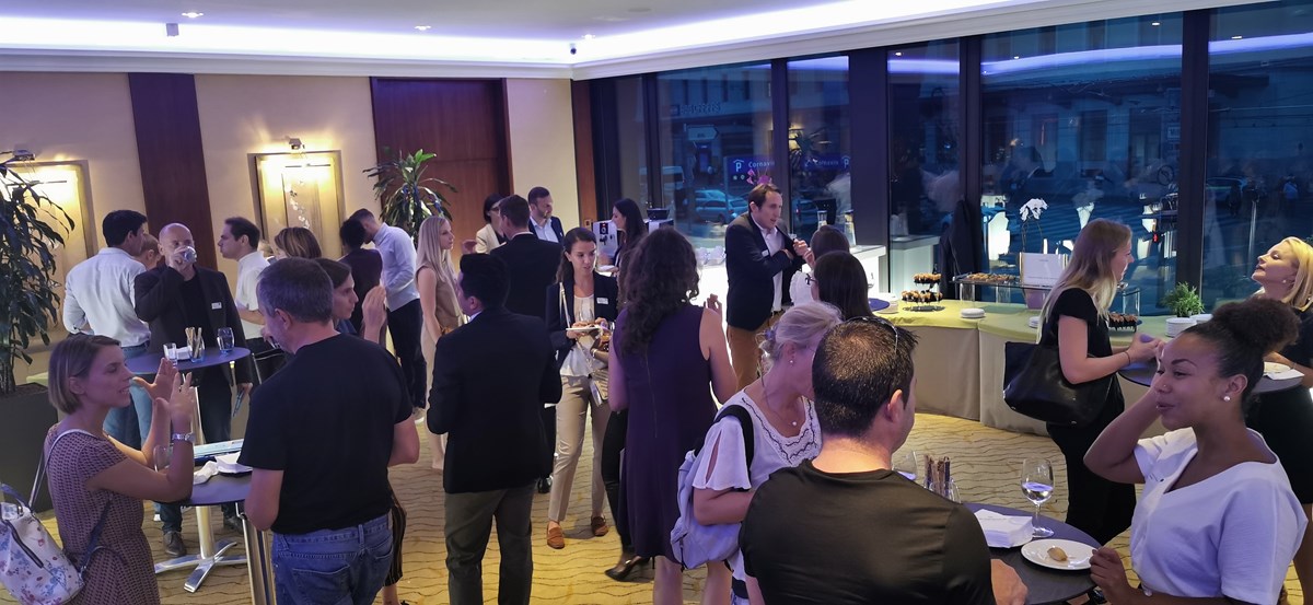 Gute Stimmung beim Networking