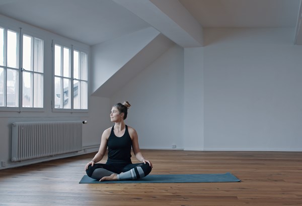 Gesundheitstipp: 20 Minuten Yoga für mehr Balance  Gesundheitstipp: 20 Minuten Yoga für mehr Balance