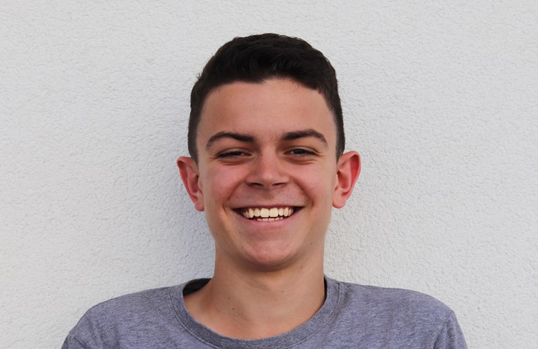 Arno Kost, Lernender Mediamatiker bei Schindler: «Damit ich Einblick in verschiedene Bereiche der Geschäftswelt erhalte. Die Berufsmatura ermöglicht mir neue Wege.»