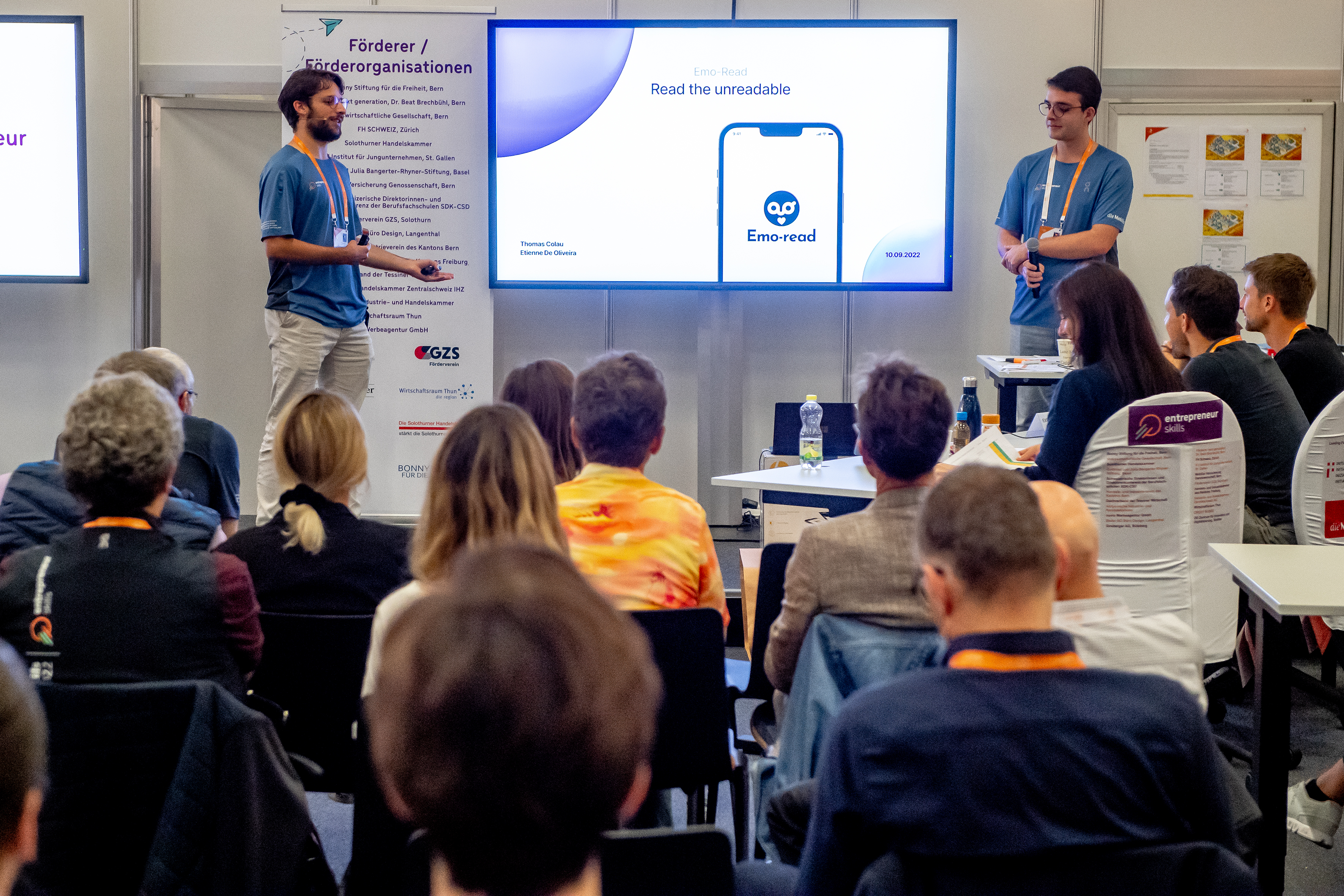 Bei Thomas und Etienne aus der Romandie ging es um ein Gadget für Asperger-Betroffene, das hilft, die Emotionen von Menschen zu lesen, ganz nach dem Motto "Read the Unreadable"