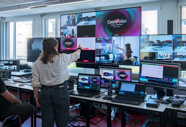 Studierende bringen ESC-Eröffnung live auf Sendung Studierende bringen ESC-Eröffnung live auf Sendung