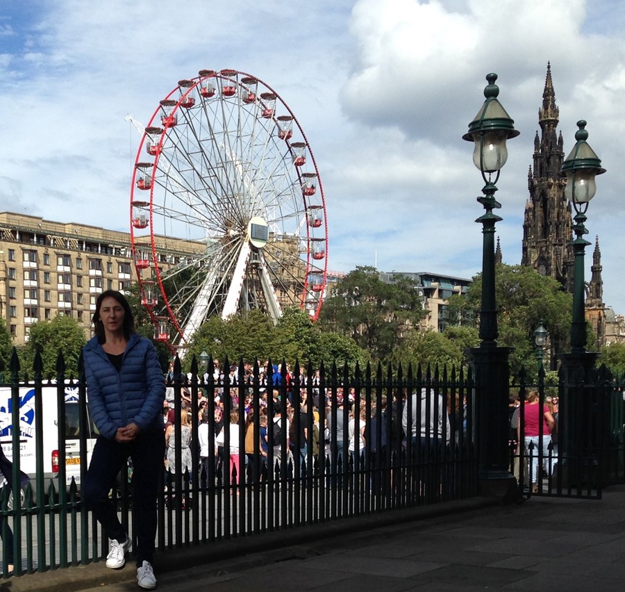 Anna est la responsable du secrétariat Suisse occidentale et elle apprécie les tâches enrichissantes et diversifiées. Durant son temps libre, elle aime partager les moments les plus simples de la vie en famille ou entre amis.