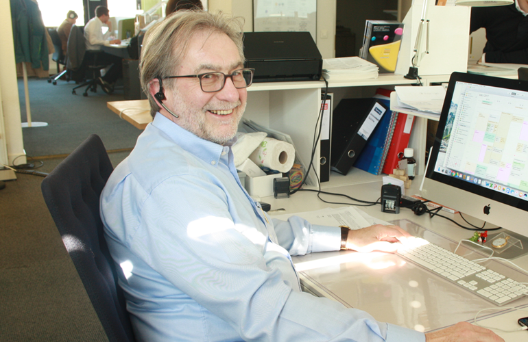 Martin Steinbach an seinem Arbeitsplatz in der Startup Academy Basel am Picassoplatz 4 (Porträt im Startup Academy Jahresbericht 2018, S. 15-16)