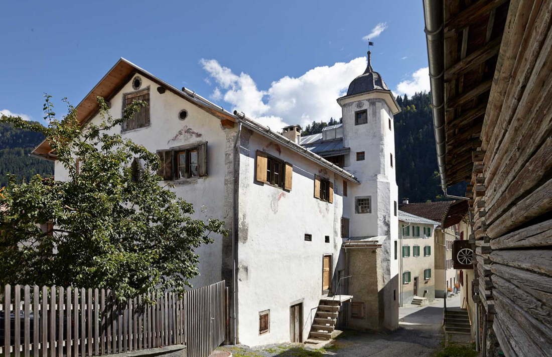 Türalihus, Valendas GR