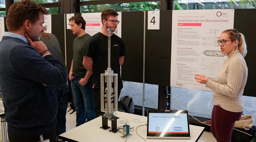 70 Studierende gestalten die elektrische Zukunft der Baumaschinenbranche mit 70 Studierende gestalten die elektrische Zukunft der Baumaschinenbranche mit