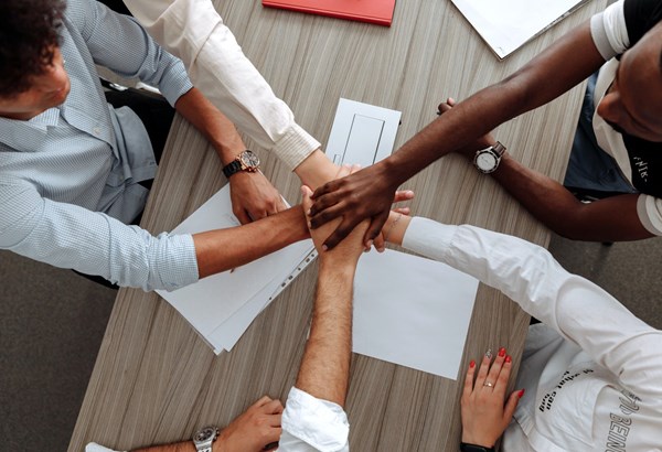Gruppenarbeiten – Fluch oder Segen? Gruppenarbeiten – Fluch oder Segen?